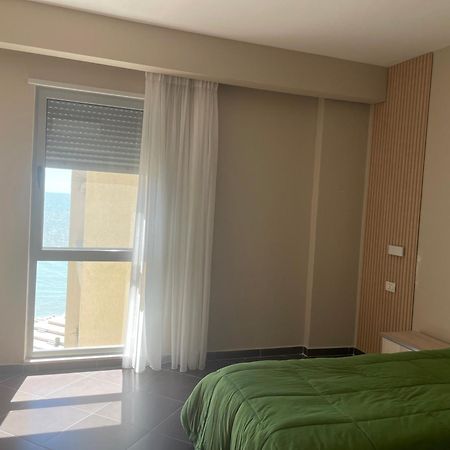 Hotel Nais Beach Durres Ngoại thất bức ảnh